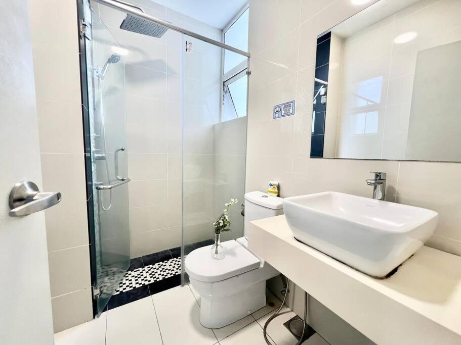 Sd 1-10pax Sky Pod Ioi Mall Wifi Apartment